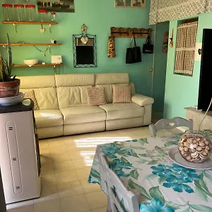 Peter's House Appartamento Olbia